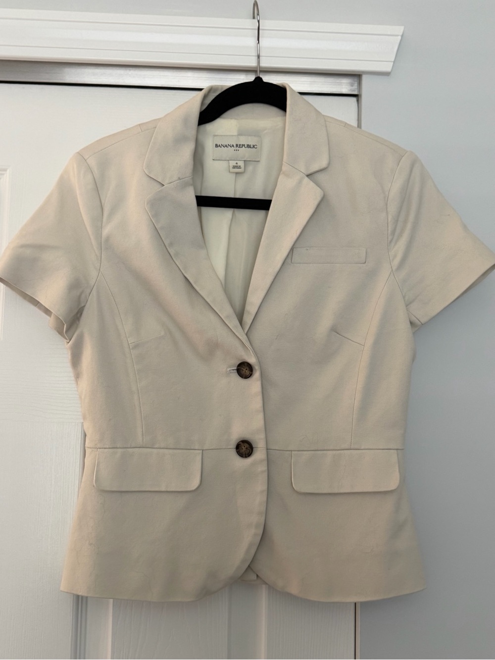 Banana Republic Short-Sleeve Cream Blazer Jacket